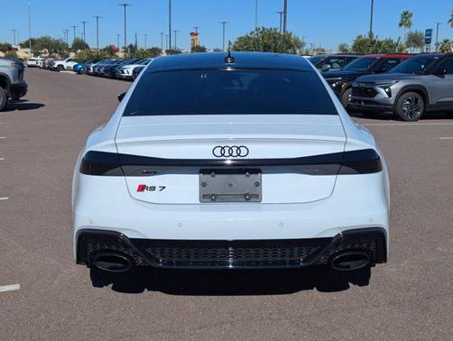 2021 Audi RS 7 4.0T