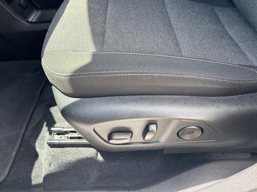 Summit White 2025 GMC Acadia FWD Elevation