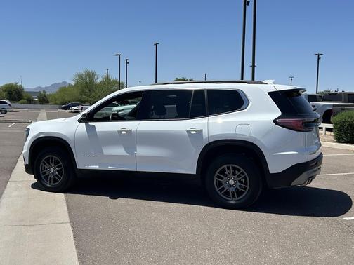 Summit White 2025 GMC Acadia FWD Elevation
