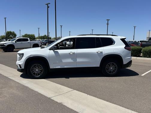Summit White 2025 GMC Acadia FWD Elevation