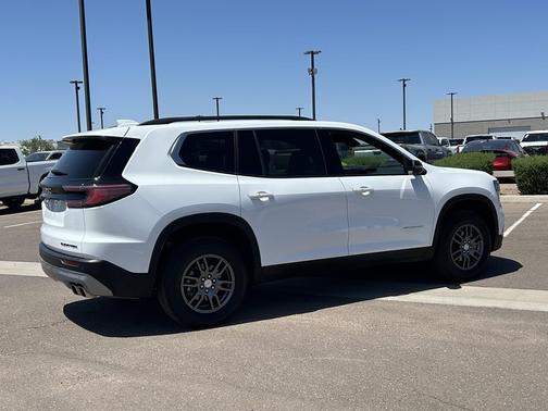 Summit White 2025 GMC Acadia FWD Elevation