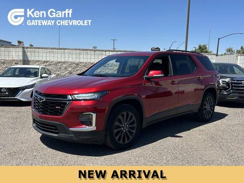 Radiant Red Tintcoat 2023 Chevrolet Traverse RS