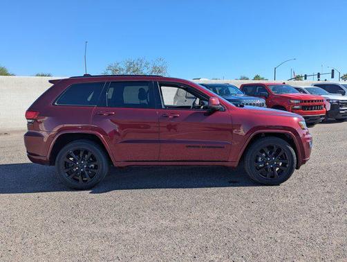2020 Jeep Grand Cherokee Altitude