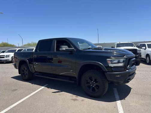 Diamond Black Crystal Pearlcoat 2020 RAM 1500 Rebel