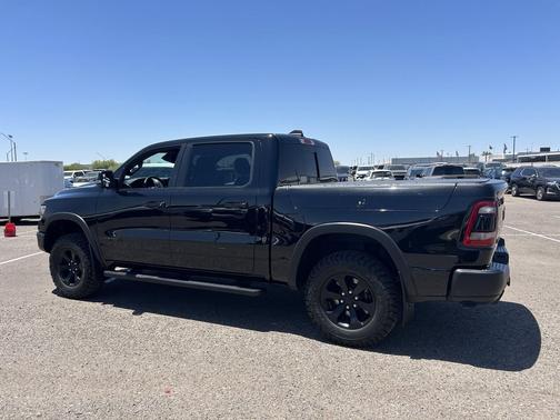 Diamond Black Crystal Pearlcoat 2020 RAM 1500 Rebel