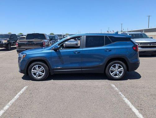 Downpour Metallic 2024 GMC Terrain SLE