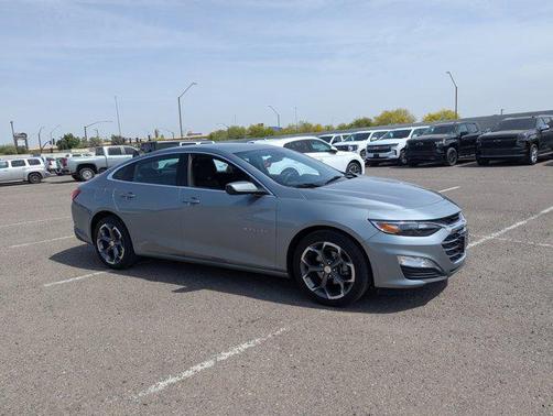 Sterling Gray Metallic 2024 Chevrolet Malibu FWD 1LT