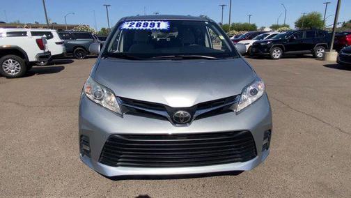 2020 Toyota Sienna LE