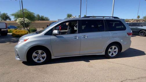 2020 Toyota Sienna LE