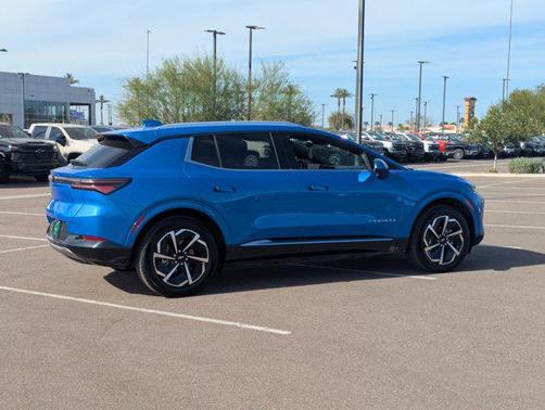 2025 Chevrolet Equinox EV LT