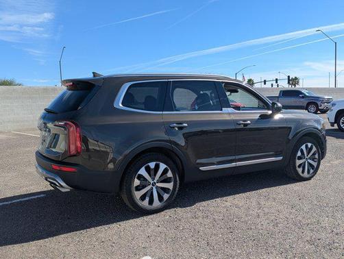 2022 Kia Telluride S