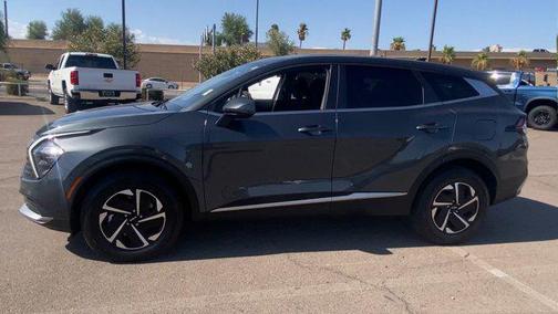 2023 Kia Sportage Hybrid LX