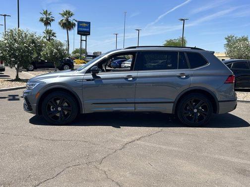 Platinum Gray Metallic 2023 Volkswagen Tiguan 2.0T SE R-Line Black