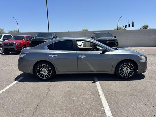 Gun Metallic 2014 Nissan Maxima S