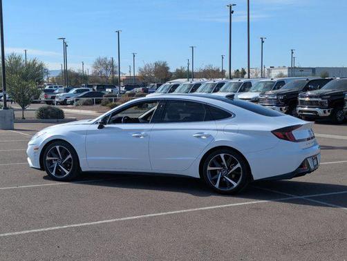 2022 Hyundai SONATA SEL Plus