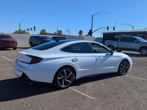 2022 Hyundai SONATA SEL Plus