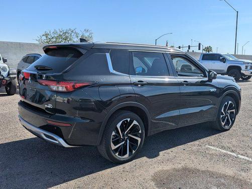 2023 Mitsubishi Outlander PHEV SEL