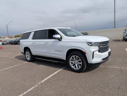 2023 Chevrolet Suburban Premier