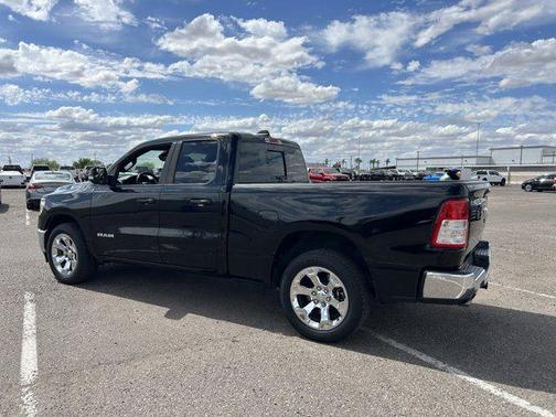 Diamond Black Crystal Pearlcoat 2022 RAM 1500 Big Horn/Lone Star