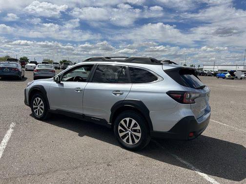 Ice Silver Metallic 2025 Subaru Outback Premium
