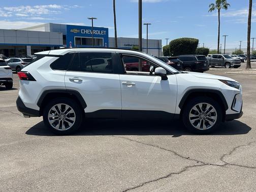 Pearl 2025 Toyota RAV4 Limited