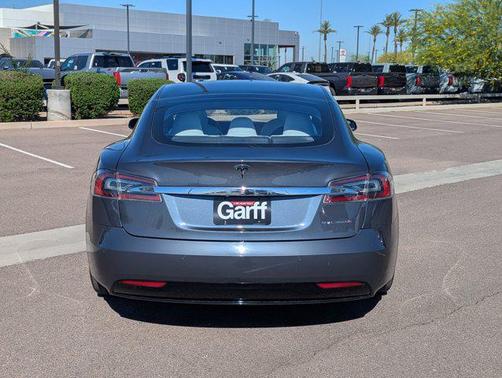 2020 Tesla Model S Long Range