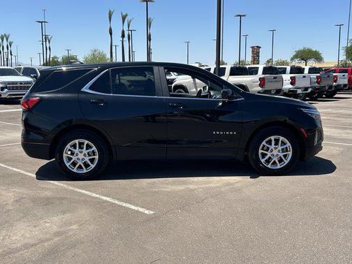 Mosaic Black Metallic 2024 Chevrolet Equinox 1LT