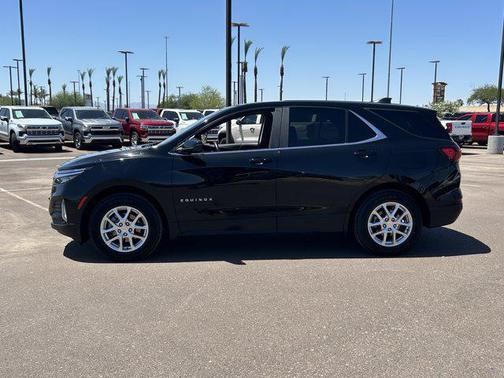 Mosaic Black Metallic 2024 Chevrolet Equinox 1LT