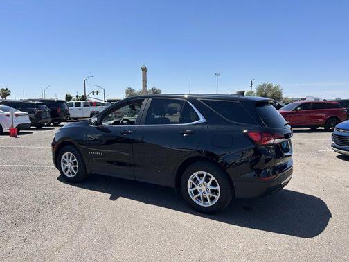 Mosaic Black Metallic 2024 Chevrolet Equinox 1LT