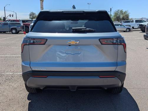 Sterling Gray Metallic 2025 Chevrolet Equinox 1LT