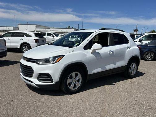 Summit White 2020 Chevrolet Trax LT