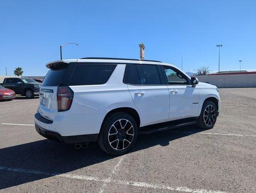 2022 Chevrolet Tahoe 4WD RST