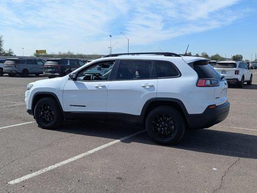 2023 Jeep Cherokee Altitude