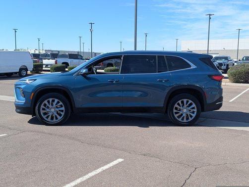 2025 Buick Enclave Preferred FWD