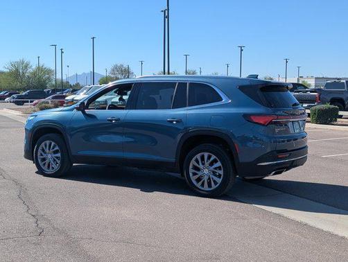 2025 Buick Enclave Preferred FWD