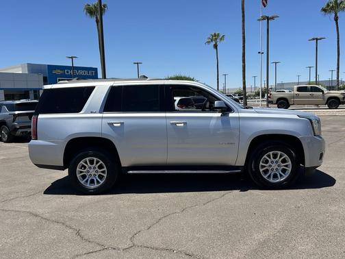 Quicksilver Metallic 2018 GMC Yukon SLT