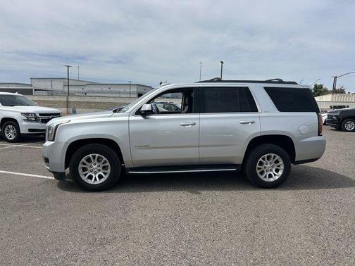 Quicksilver Metallic 2018 GMC Yukon SLT