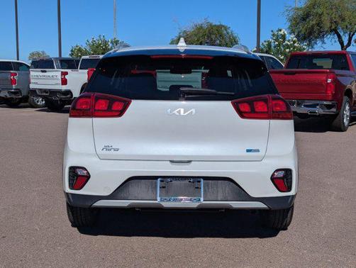 2022 Kia Niro LXS