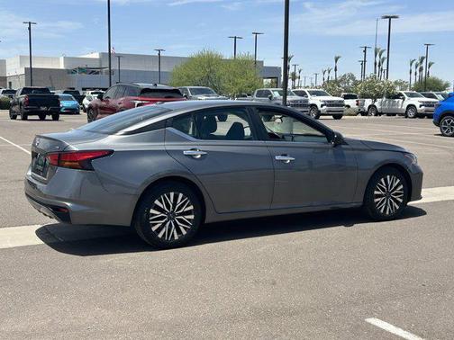 Gun Metallic 2024 Nissan Altima 2.5 SV