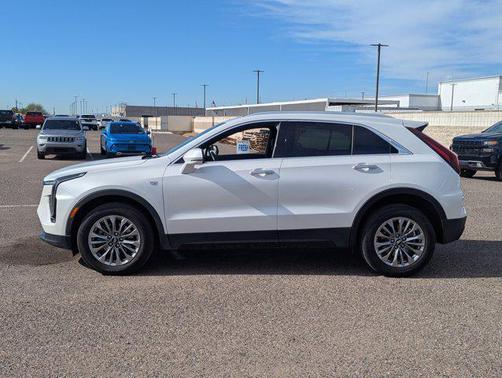 2024 Cadillac XT4 Premium Luxury