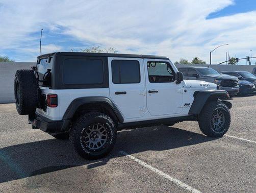 2020 Jeep Wrangler Unlimited Willys 4X4