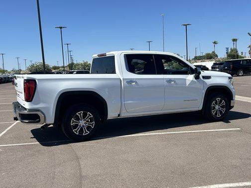 Summit White 2025 GMC Sierra 1500 SLT