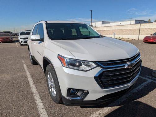 2021 Chevrolet Traverse LT Cloth