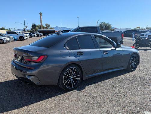 2022 BMW 330 330i