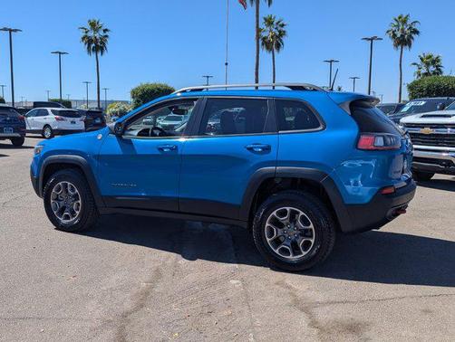 Hydro Blue Pearlcoat 2020 Jeep Cherokee Trailhawk
