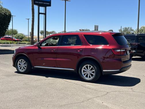 Octane Red Pearlcoat 2022 Dodge Durango SXT RWD