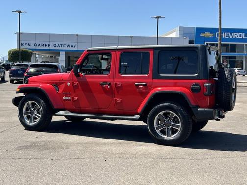Firecracker Red Clearcoat 2023 Jeep Wrangler 4-Door Sahara 4x4