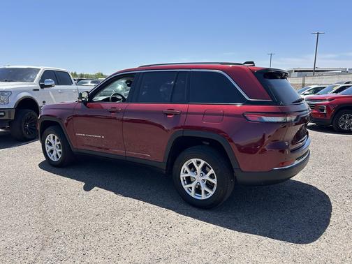 Velvet Red Pearlcoat 2023 Jeep Grand Cherokee Limited