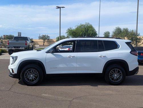 2025 GMC Acadia FWD Elevation