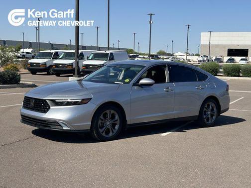 Platinum White Pearl 2023 Honda Accord EX